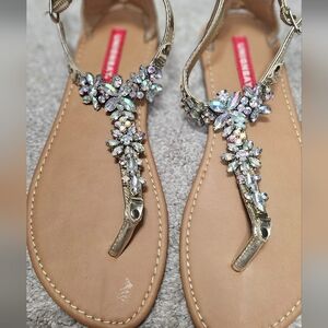 UNIONBAY Cream and Silver Crystal Sandals